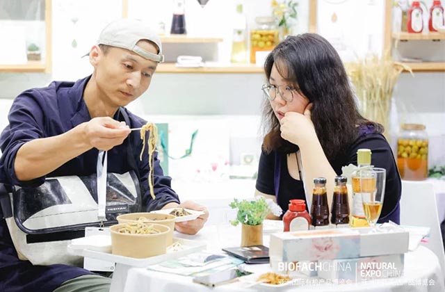 客戶(hù)品嘗禾然有機料理