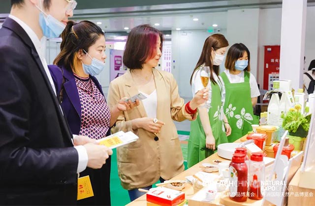 與客戶(hù)分享全年廚房有機調味品